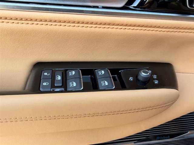New 2026 Jeep Grand Wagoneer Summit AWD/4WD image 21