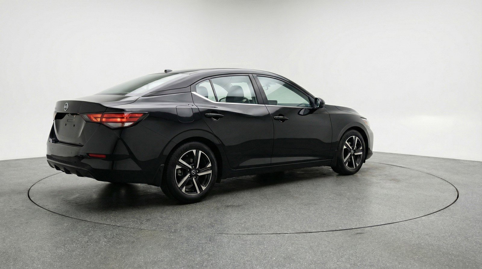 Used 2025 Nissan Sentra SV FWD image 9