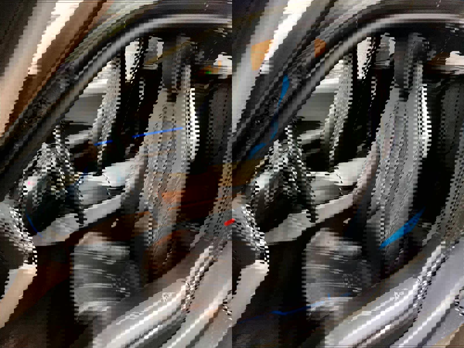 Used 2019 BMW i8 Coupe image 25