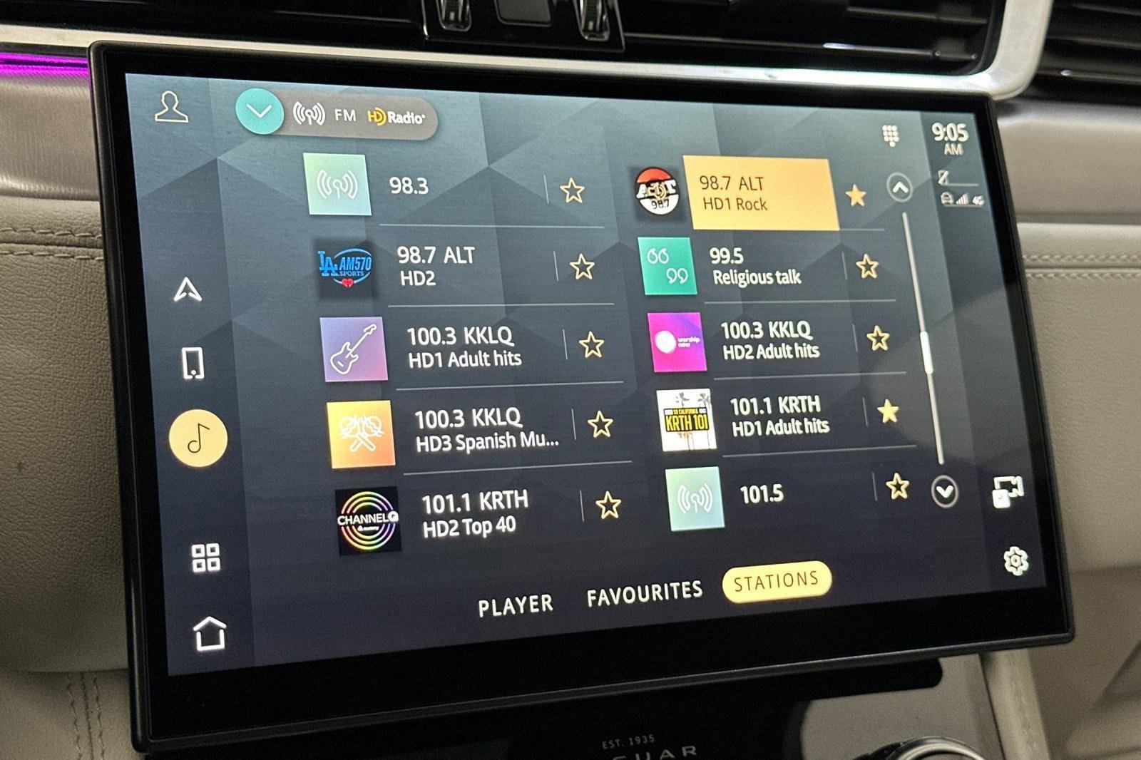 Used 2024 Jaguar F-PACE R-Dynamic S image 24