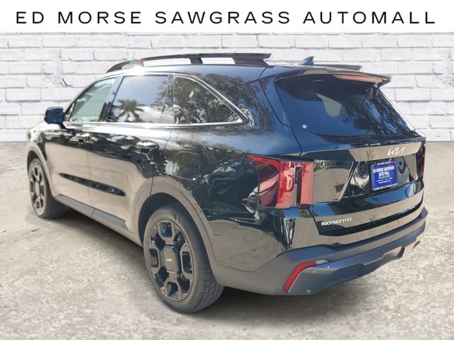 Used 2024 Kia Sorento SX image 2