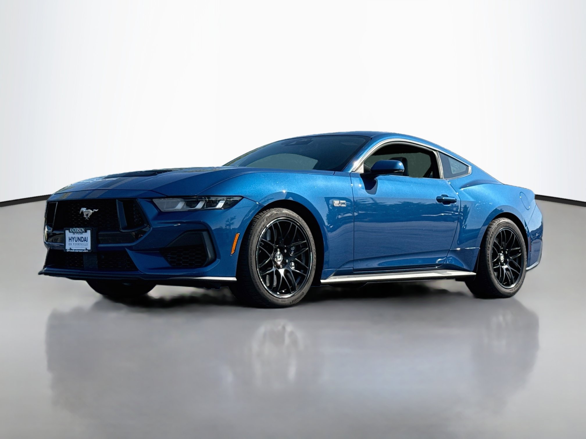 Used 2024 Ford Mustang GT Premium w/ GT Performance Package RWD image 3