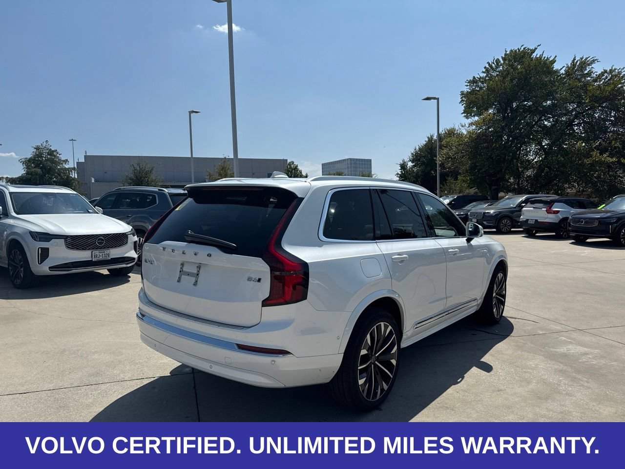 Certified 2026 Volvo XC90 B6 Plus AWD/4WD image 6