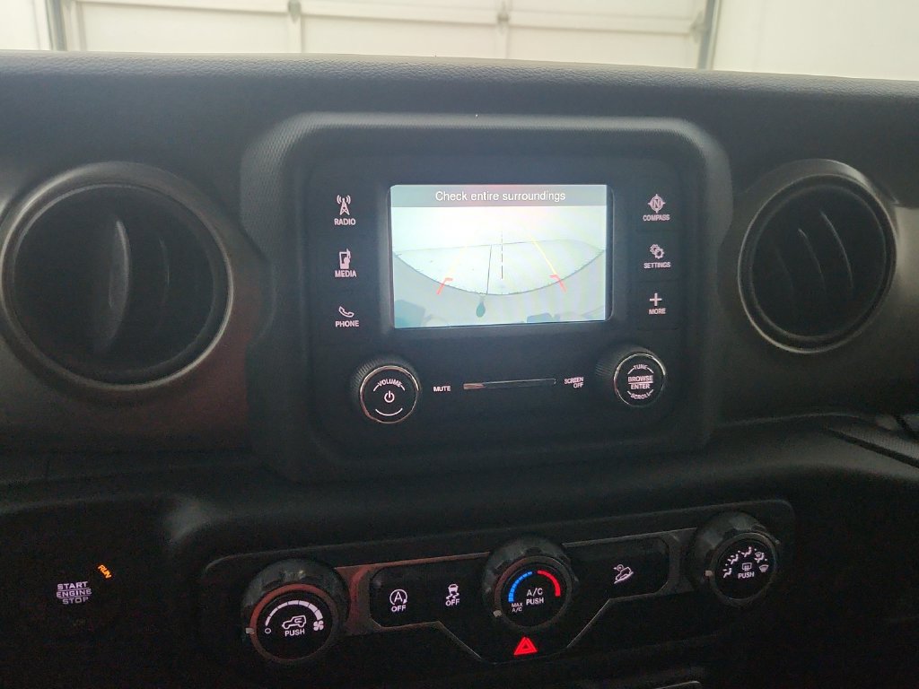 Used 2018 Jeep Wrangler Unlimited Sport AWD/4WD image 27