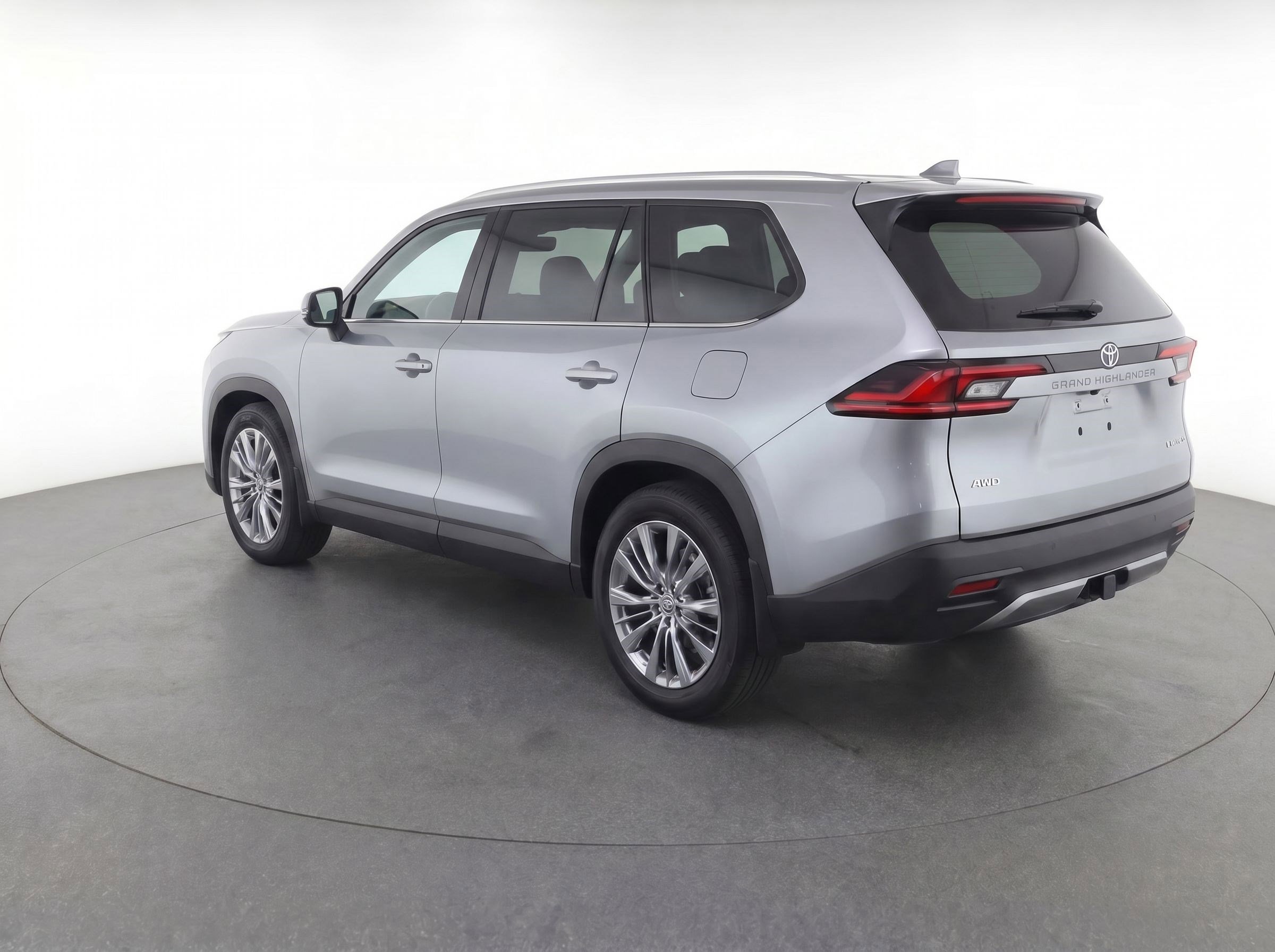 Used 2026 Toyota Grand Highlander AWD image 3