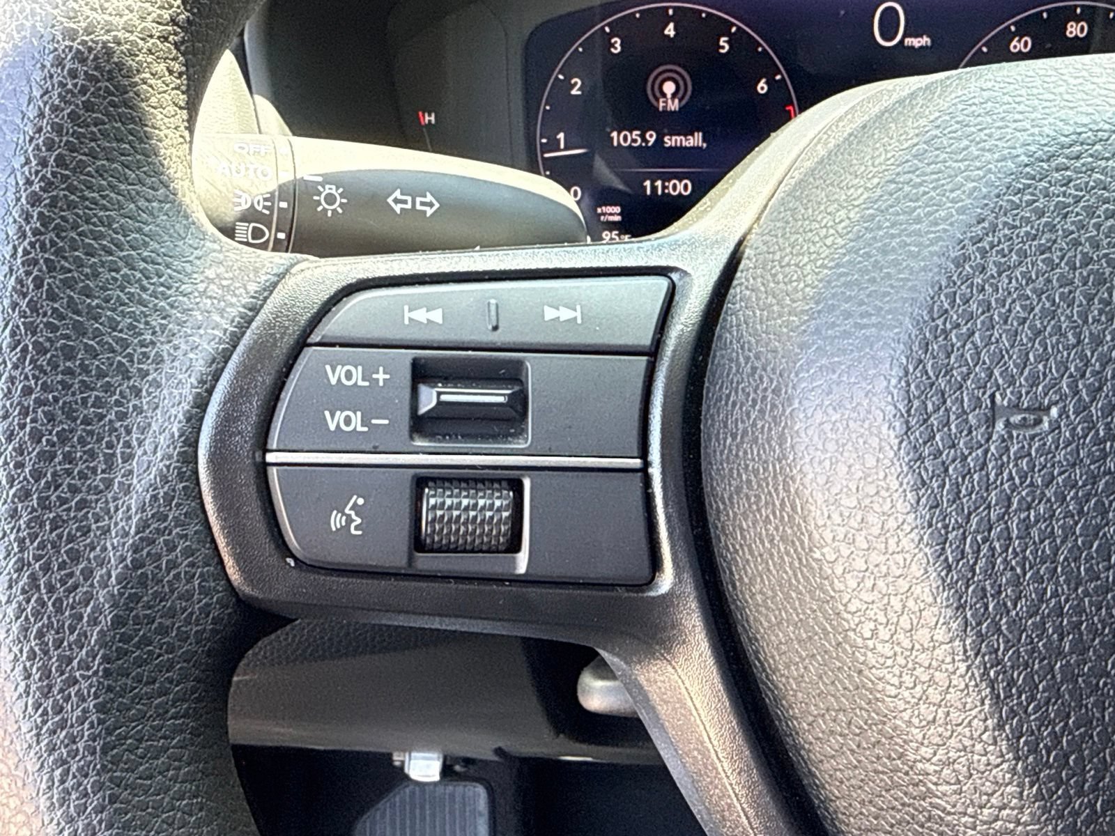 Used 2025 Honda Accord SE image 27