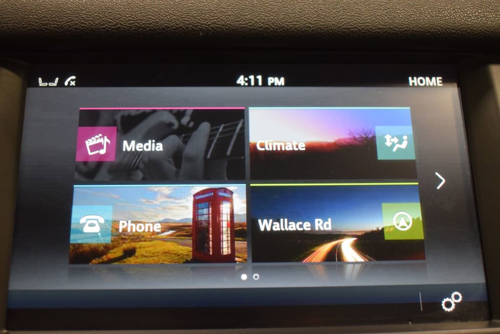 Used 2018 Land Rover Discovery Sport HSE image 24