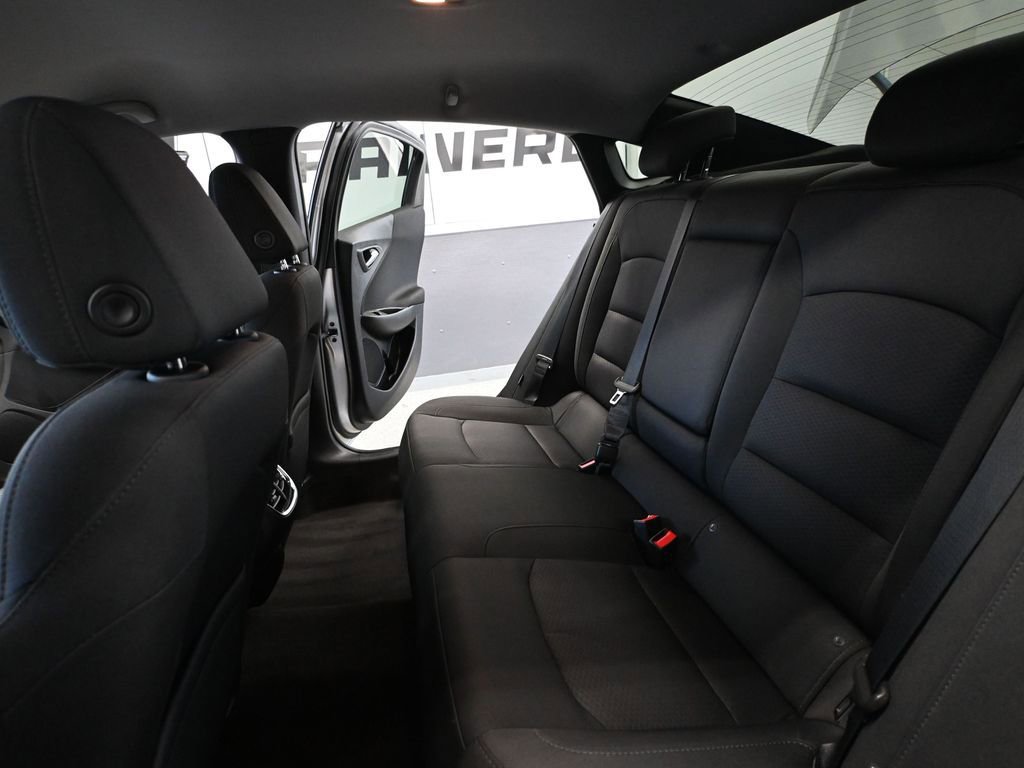 Used 2018 Chevrolet Malibu LT w/ LPO, Convenience Package 2 image 38