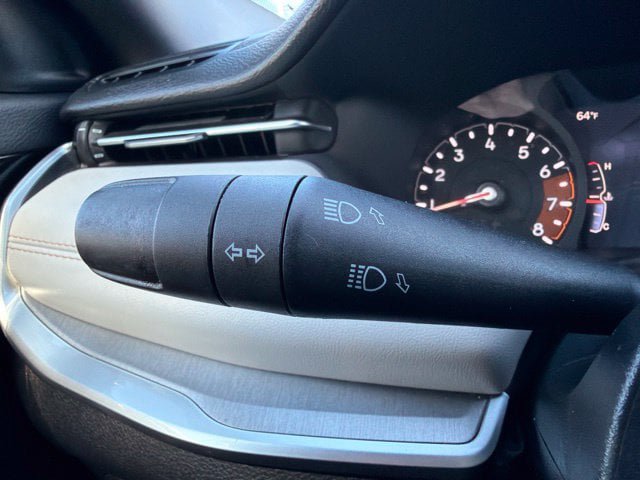Used 2024 Jeep Compass Limited w/ Sun and Sound Group AWD/4WD image 22