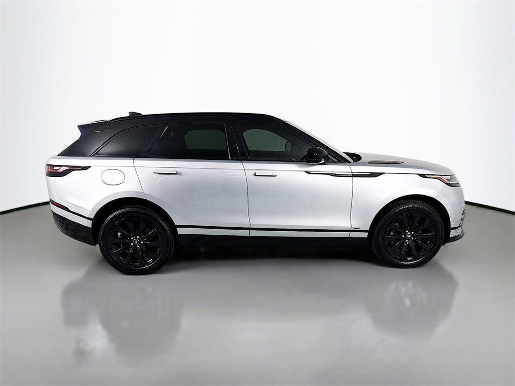 Used 2018 Land Rover Range Rover Velar R-Dynamic SE image 8