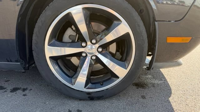 Used 2014 Dodge Challenger R/T w/ Quick Order Package 28M RWD image 12