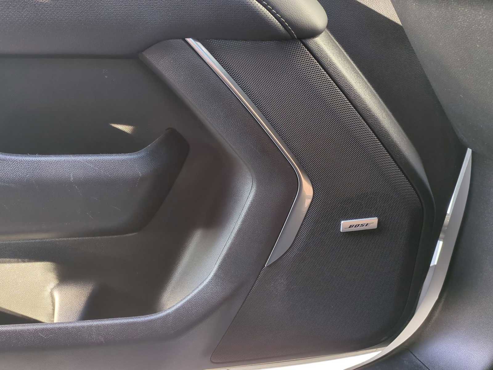 Used 2024 GMC Yukon SLT image 23