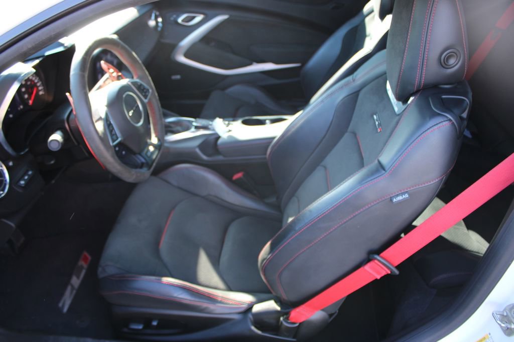 Used 2021 Chevrolet Camaro ZL1 image 33