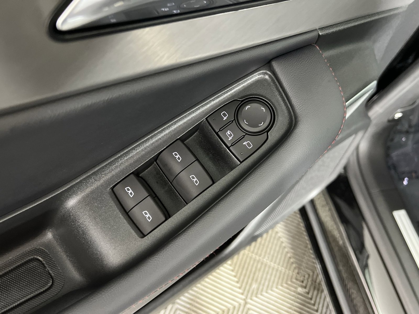 Used 2024 Acura ZDX Type S image 15