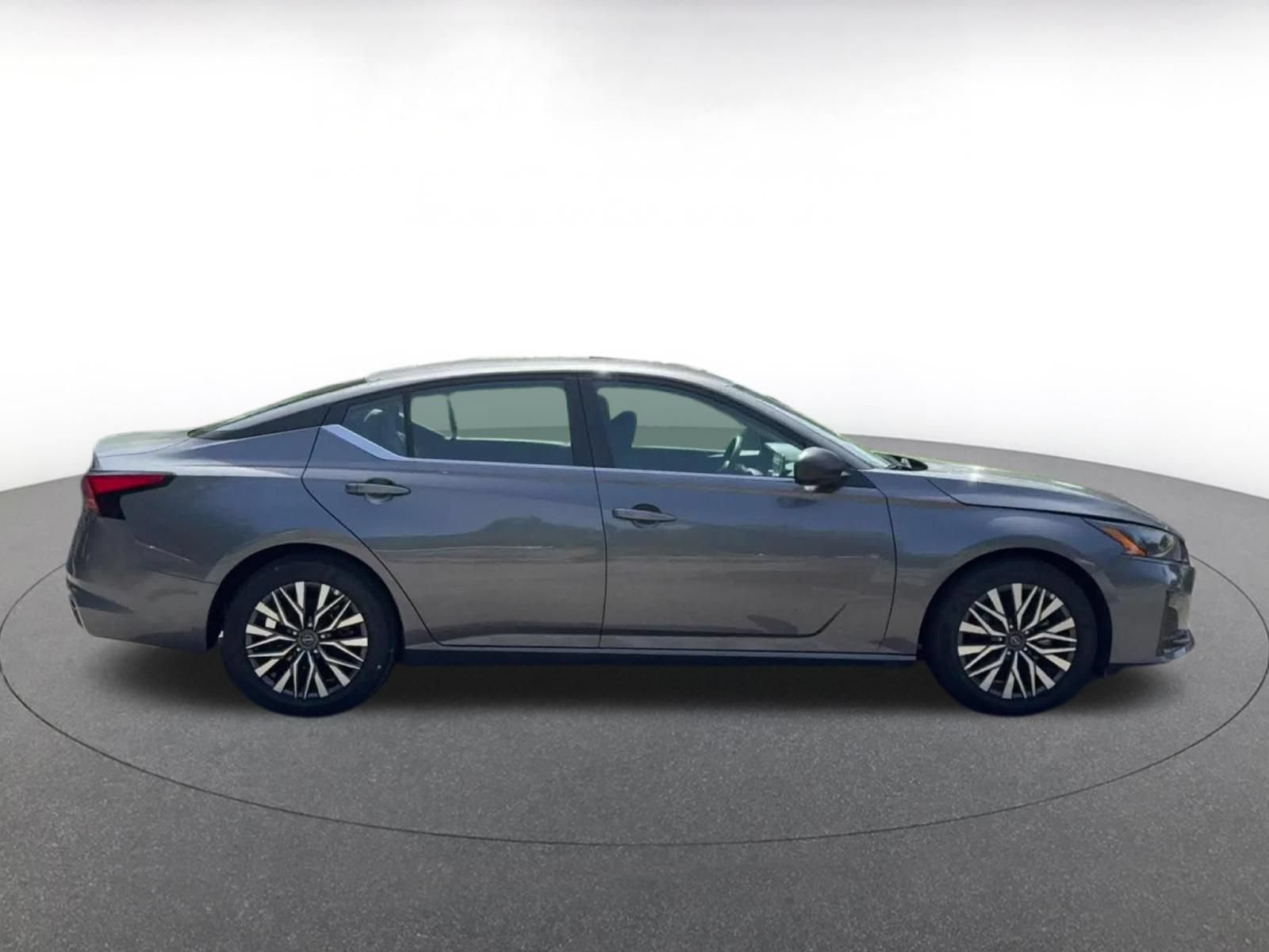 Used 2026 Nissan Altima 2.5 SV FWD image 16