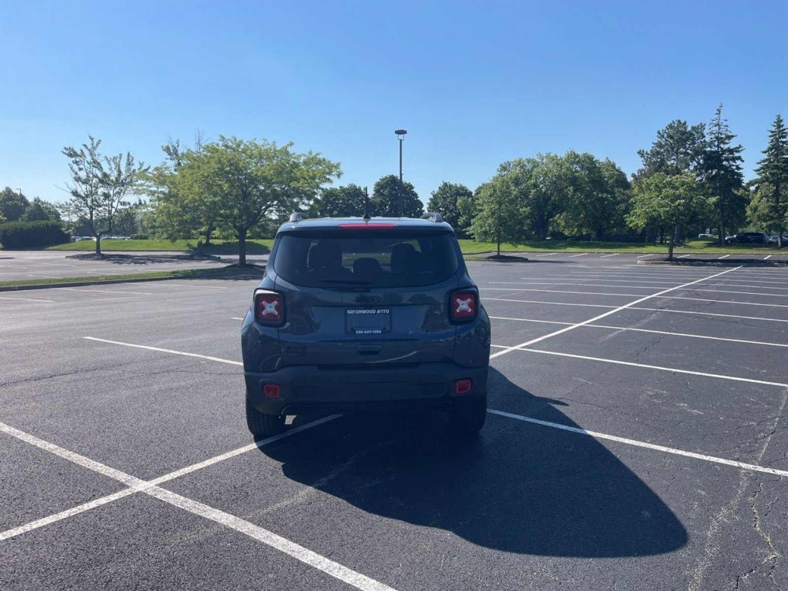 Used 2022 Jeep Renegade Altitude w/ Convenience Group AWD/4WD image 5