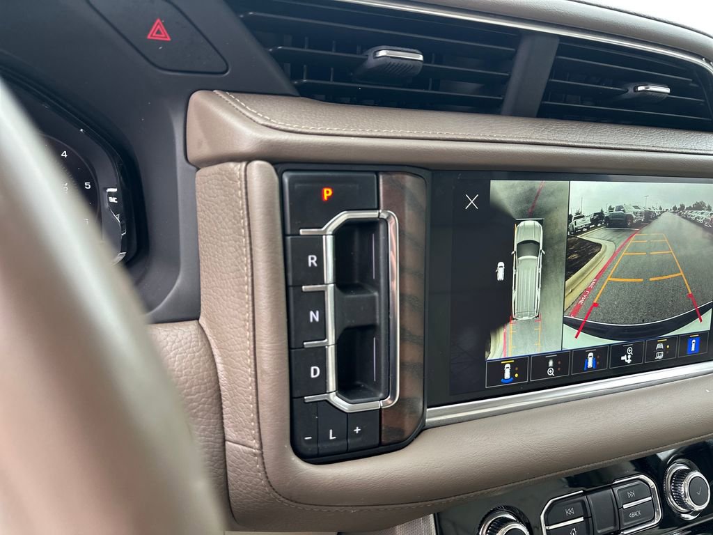 Used 2023 GMC Yukon XL Denali AWD/4WD image 27