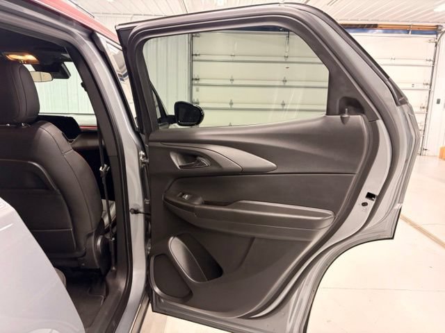 Used 2024 Chevrolet TrailBlazer RS w/ Driver Confidence Package AWD/4WD image 8