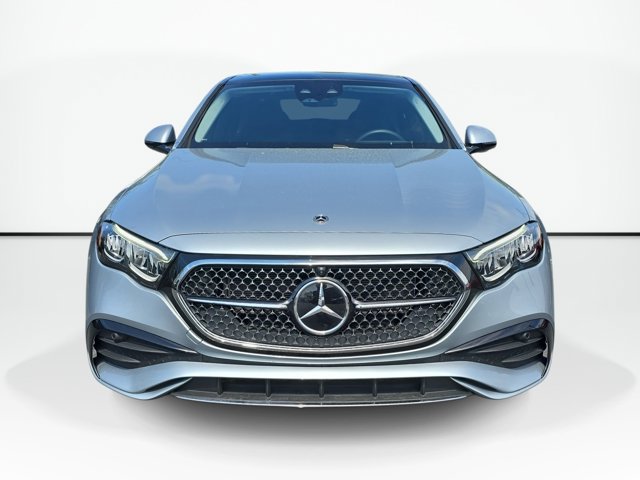 Used 2025 Mercedes-Benz E 450 4MATIC Sedan image 2