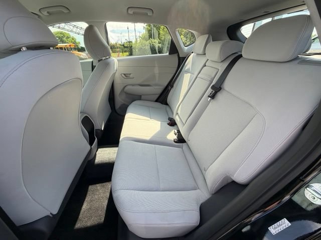 Used 2024 Hyundai Kona SE AWD/4WD image 33