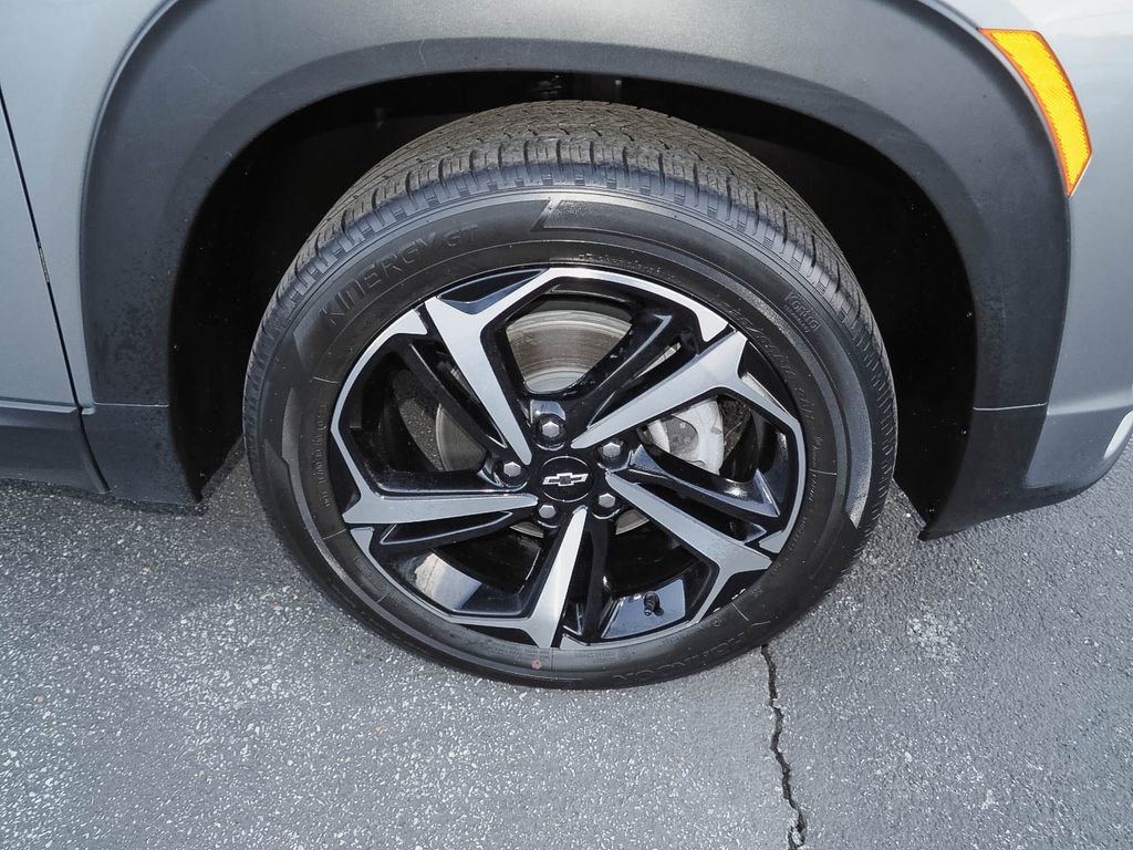 Certified 2023 Chevrolet TrailBlazer RS w/ Sun and Liftgate Package image 37