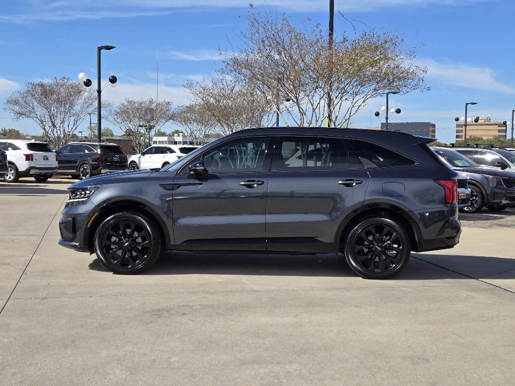 Certified 2023 Kia Sorento SX image 12
