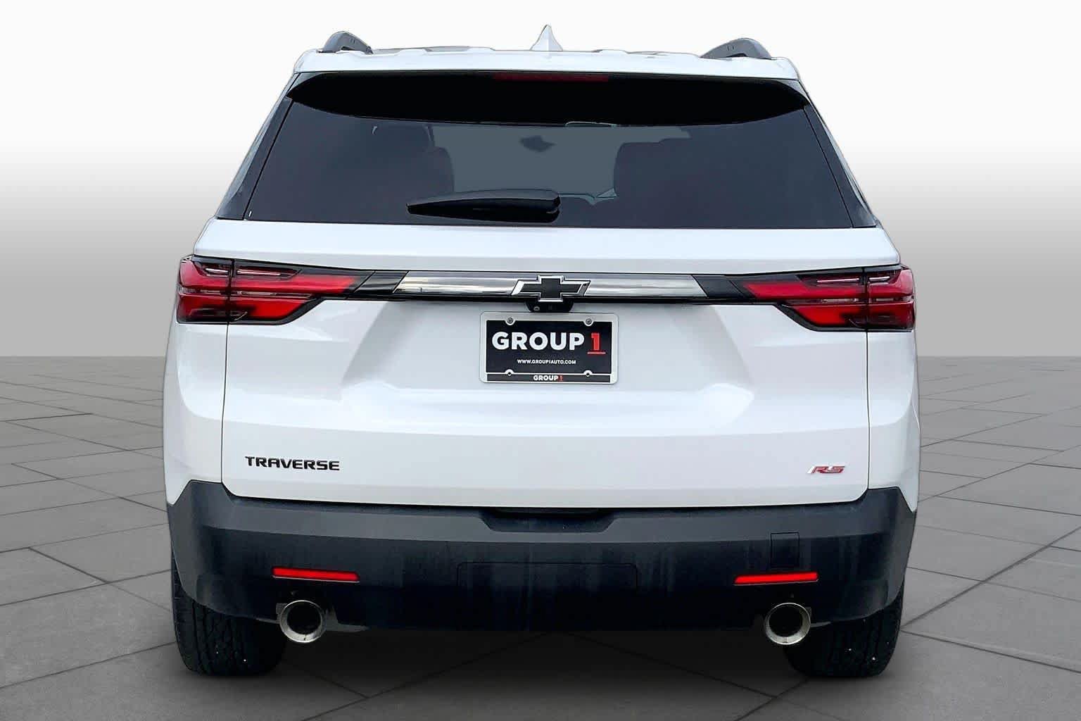 Used 2023 Chevrolet Traverse RS FWD image 5