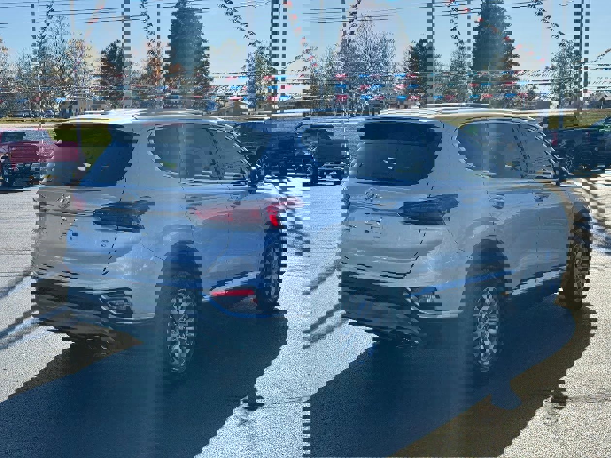 Used 2019 Hyundai Santa Fe SEL image 5