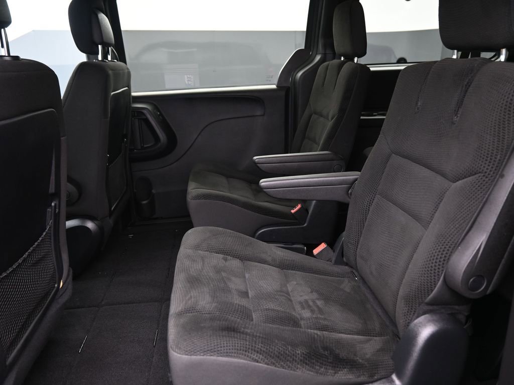 Used 2020 Dodge Grand Caravan SE image 10