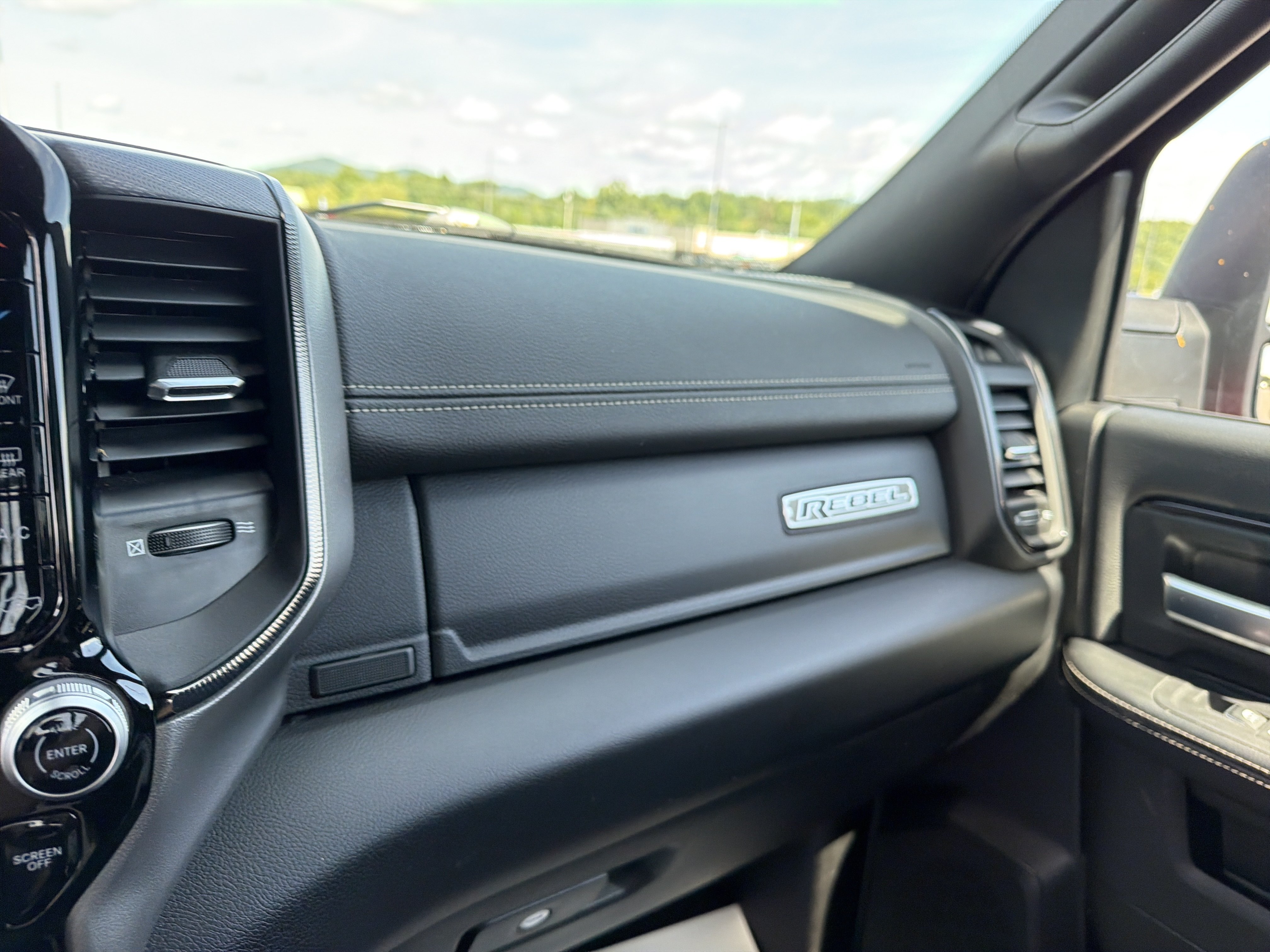Used 2026 RAM 2500 Rebel AWD/4WD image 24