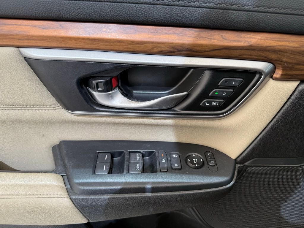 Used 2019 Honda CR-V Touring image 13