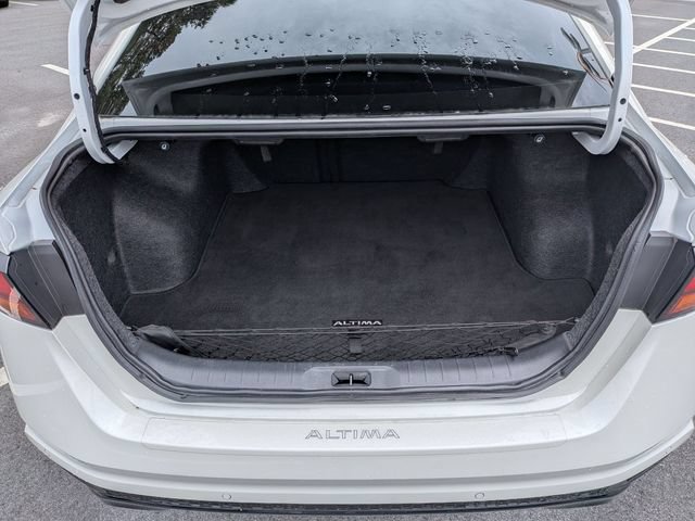 Used 2024 Nissan Altima 2.5 SR w/ SR Premium Package FWD image 23