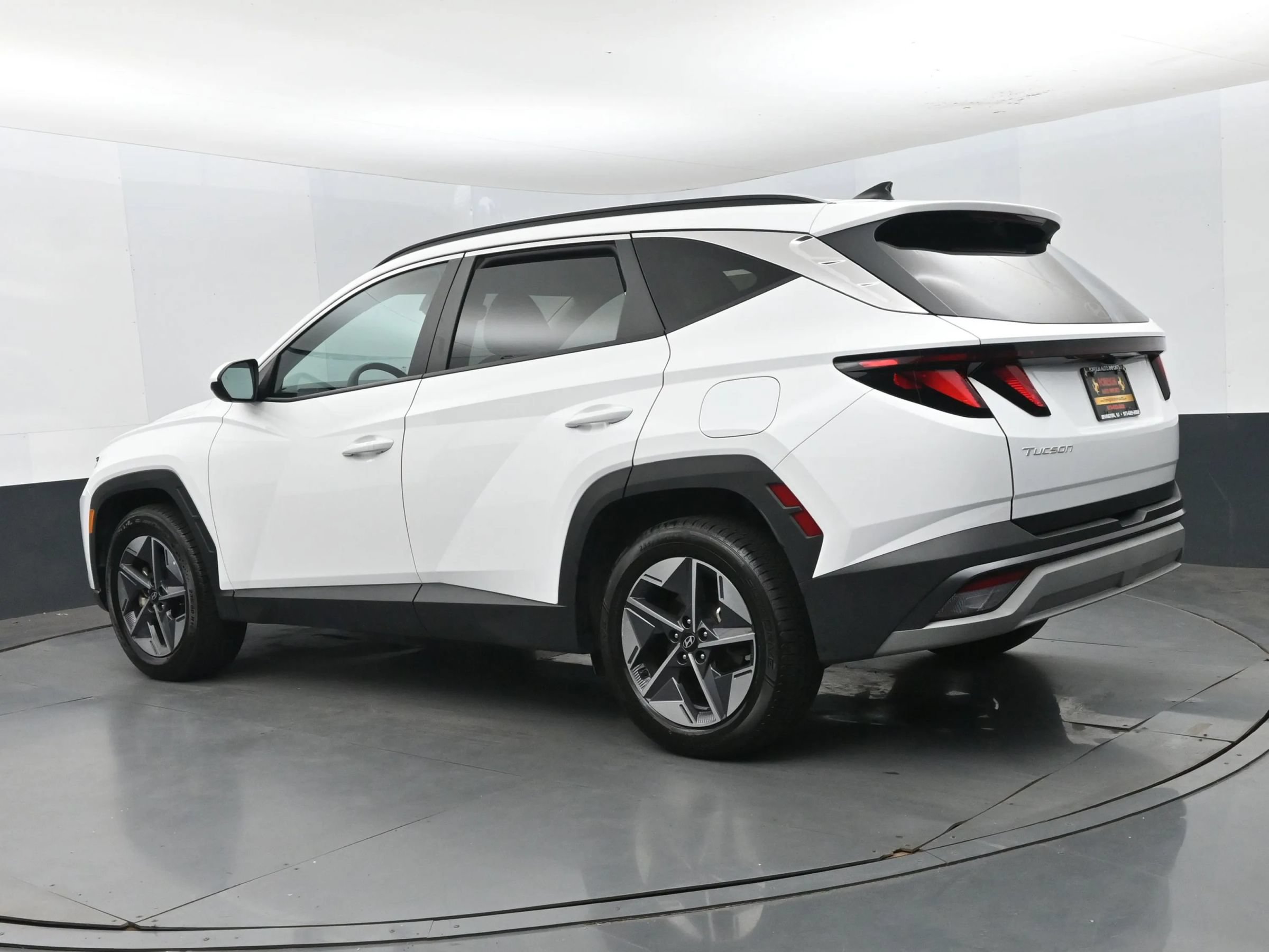 Used 2025 Hyundai Tucson SEL FWD image 7