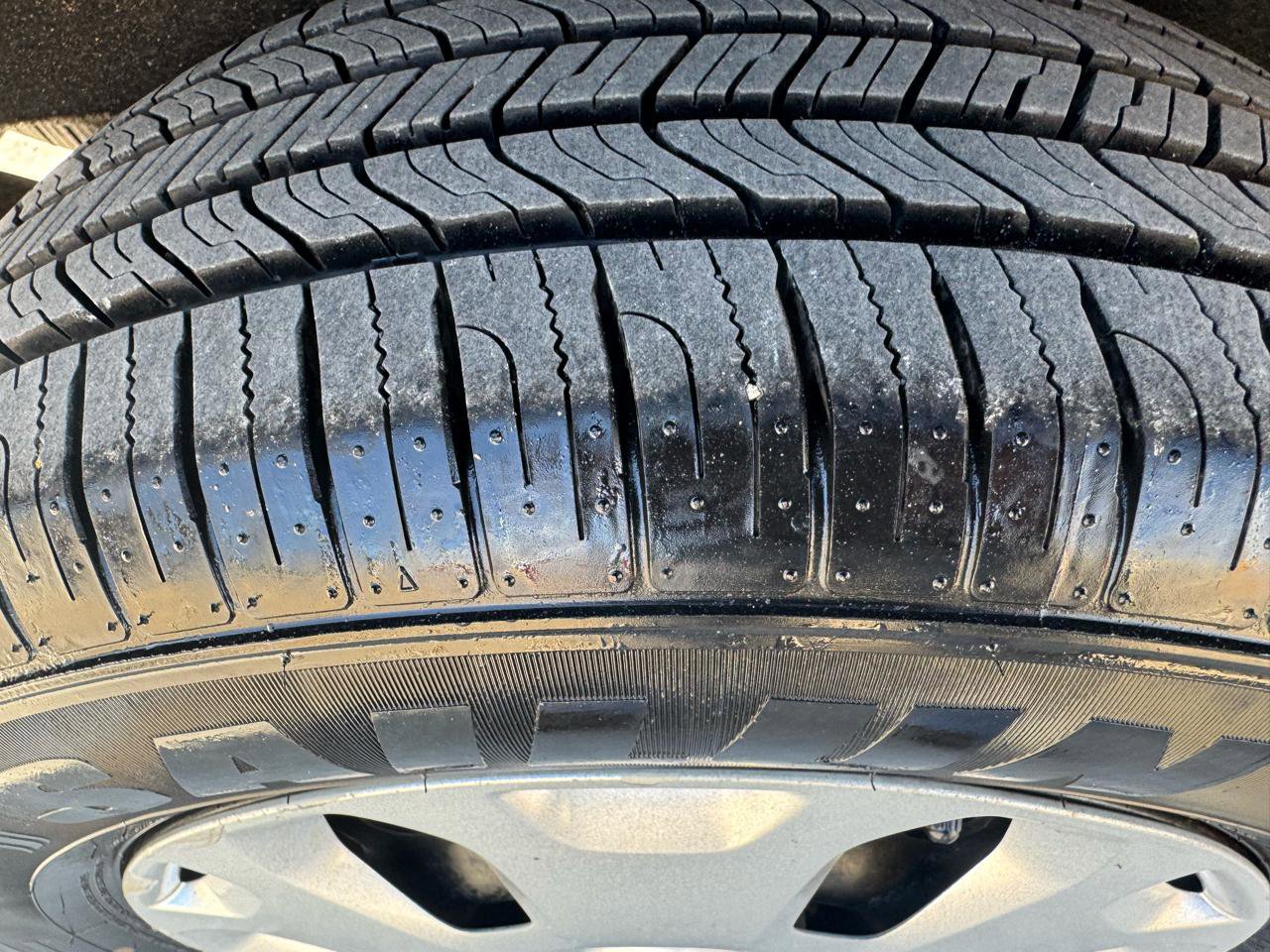 Used 2012 Ford Transit Connect XLT image 9