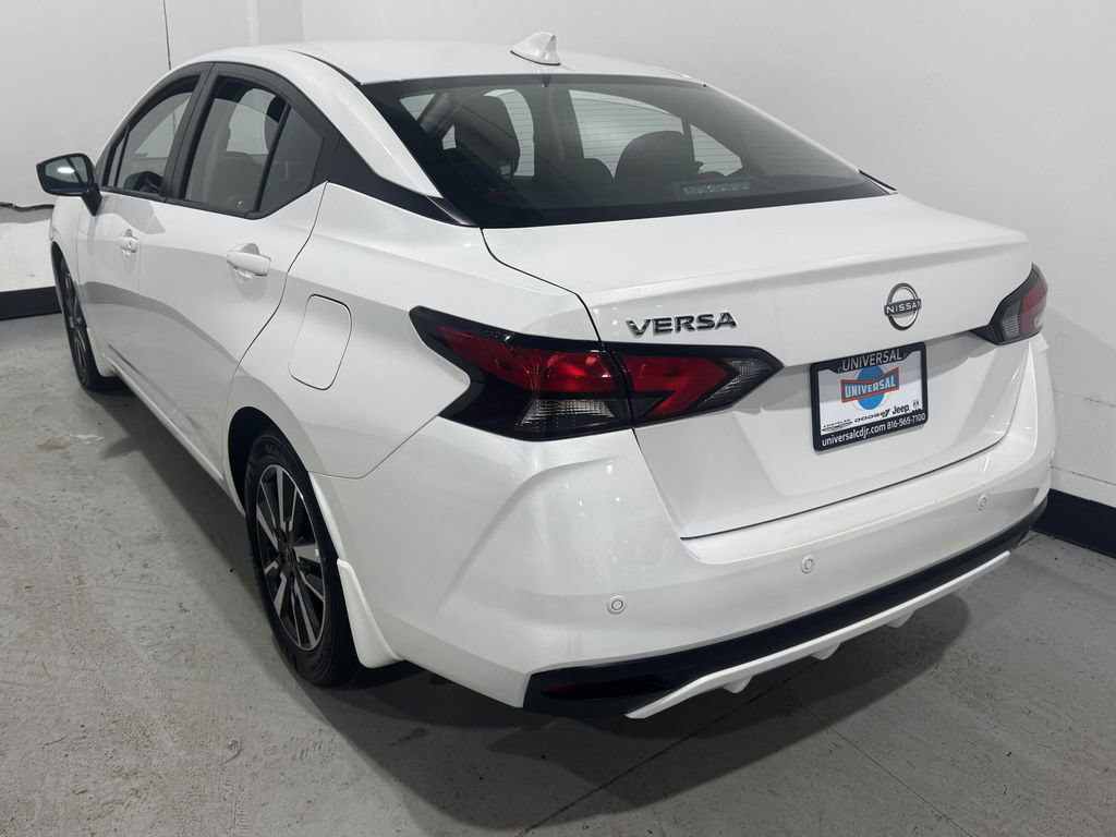 Used 2025 Nissan Versa SV w/ Trunk Package image 33