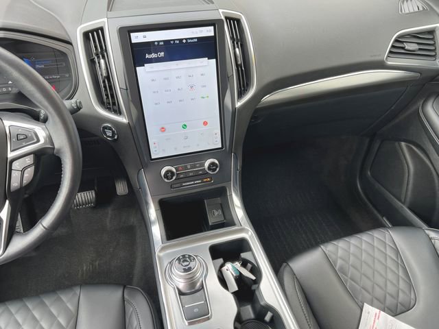 Used 2023 Ford Edge Titanium AWD/4WD image 29