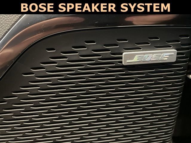 Used 2025 GMC Acadia Elevation image 16