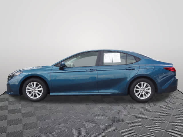 Used 2025 Toyota Camry LE FWD image 2