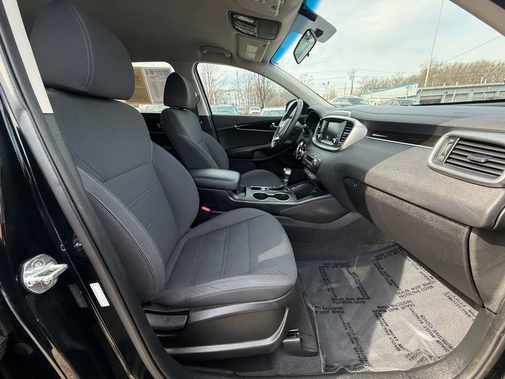 Used 2019 Kia Sorento S image 25