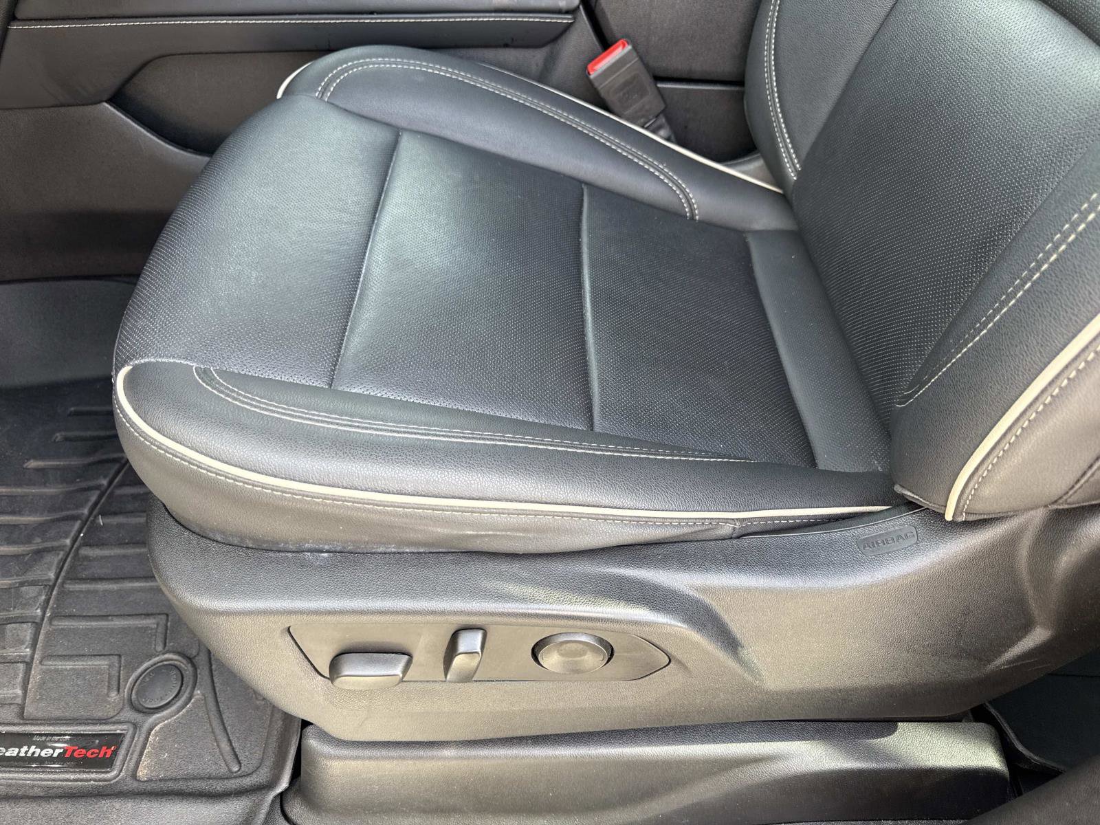 Used 2023 Chevrolet Tahoe Premier AWD/4WD image 20