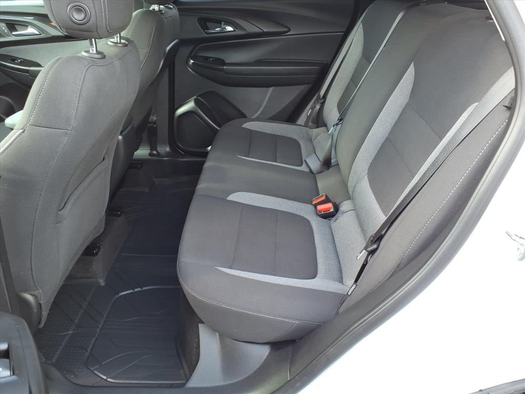 Used 2023 Chevrolet TrailBlazer LT FWD image 14