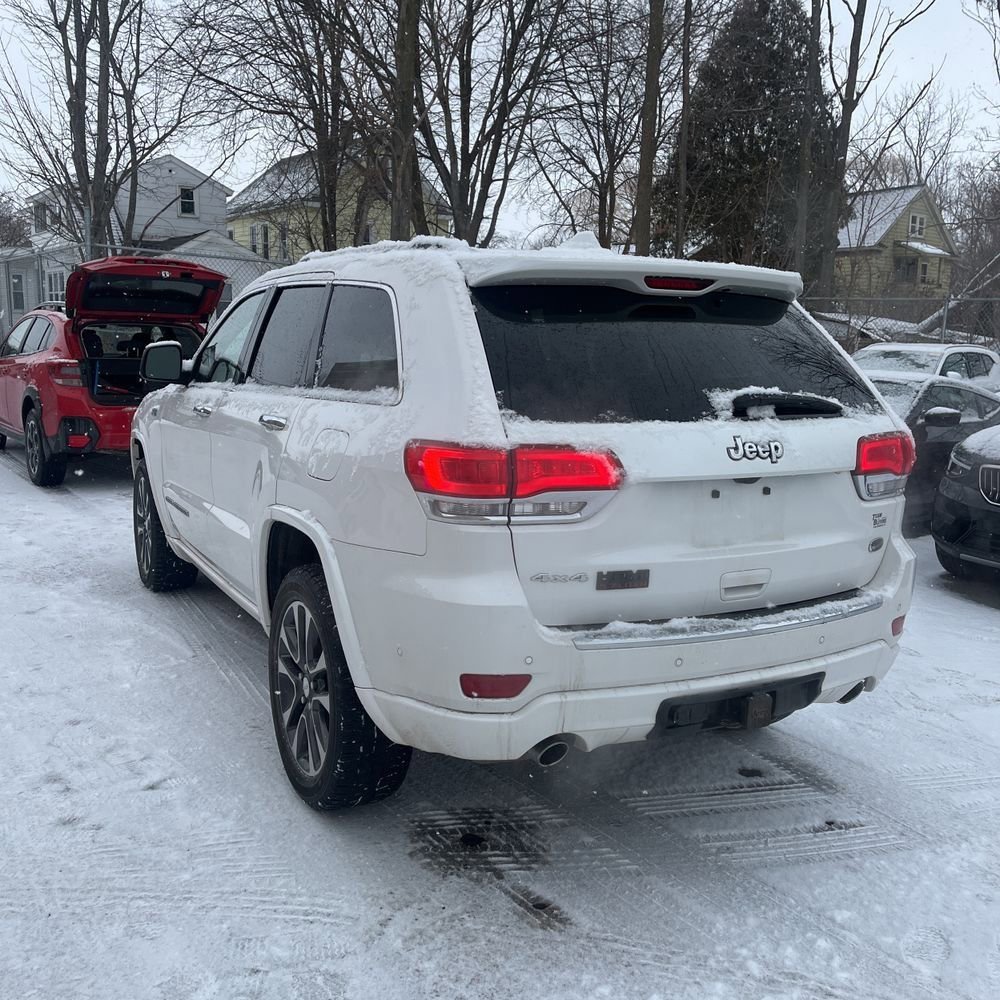 Used 2018 Jeep Grand Cherokee Overland image 4