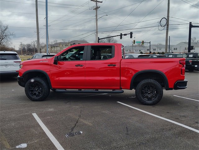 Used 2022 Chevrolet Silverado 1500 ZR2 w/ Technology Package image 5