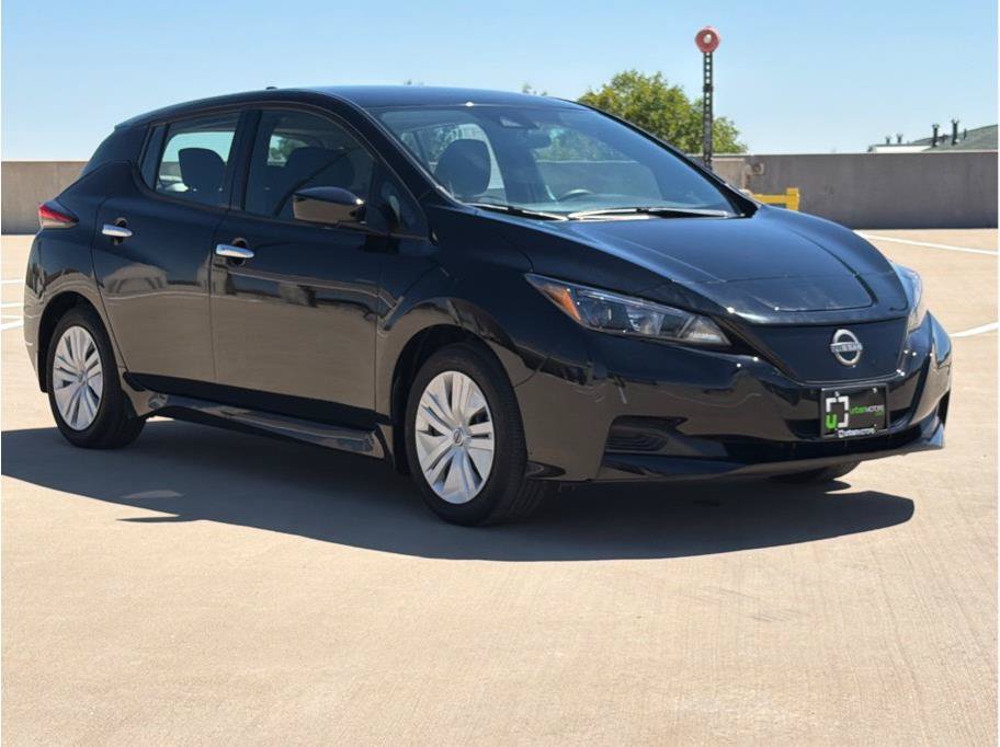Used 2025 Nissan Leaf S FWD image 30