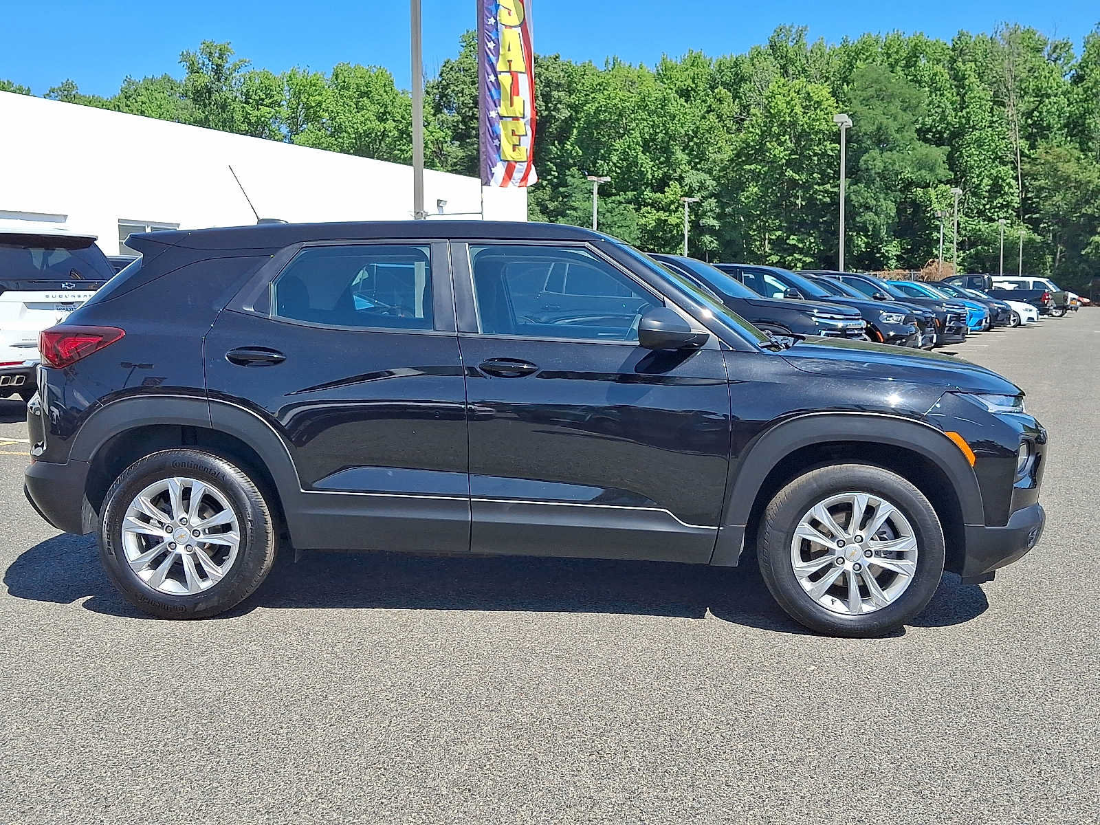 Used 2023 Chevrolet TrailBlazer LS AWD/4WD image 8
