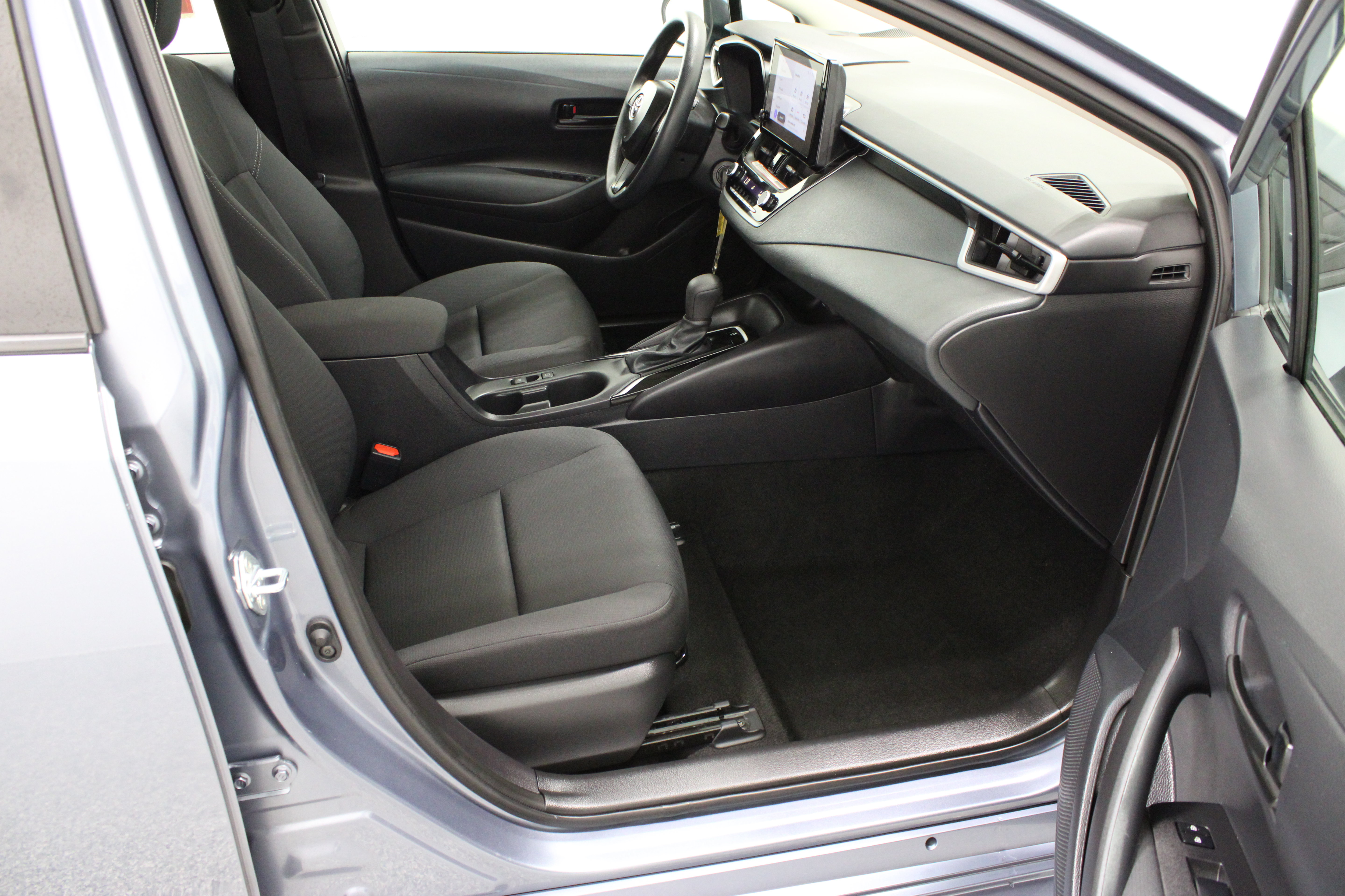 Certified 2026 Toyota Corolla LE FWD image 34