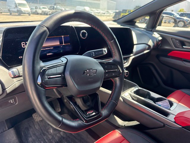 Used 2024 Chevrolet Equinox EV RS FWD image 10