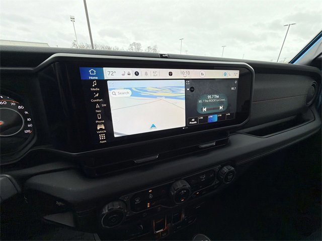 Used 2024 Jeep Gladiator Rubicon w/ Technology Group image 45