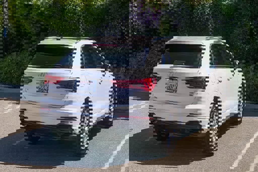 Used 2023 Audi Q3 2.0T Premium image 7