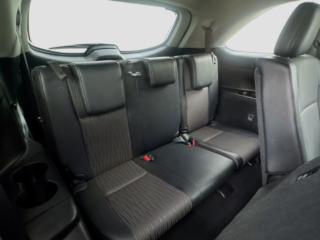 Used 2019 Toyota Highlander Plus AWD/4WD image 30